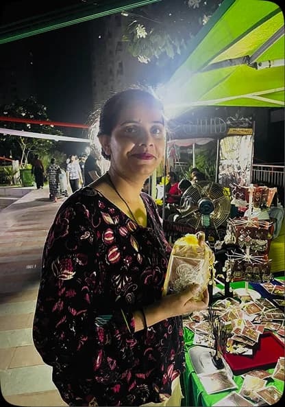Shraddha, Noida